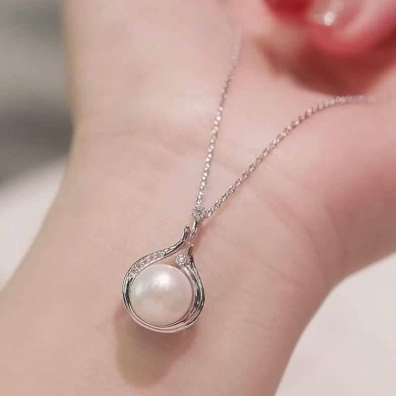 Sterling Silver Pearl Pendant Necklace | SYLverae Quiet Luxury Jewelry